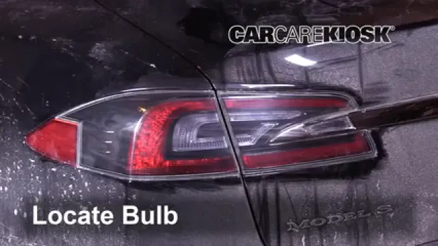 2014 Tesla S Electric Éclairage Feu clignotant arrière (remplacer l'ampoule)